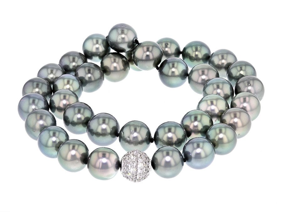 Real Pearls vs. Fake Pearls